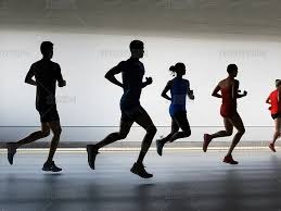 《荒野大镖客2》多年谜团被揭开：删减内容曝光！