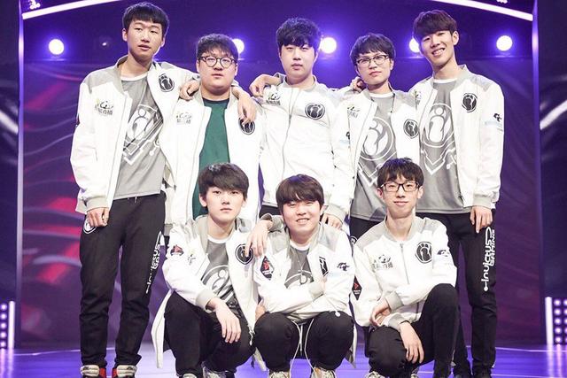 阵伊藤美诚 阵伊藤美诚